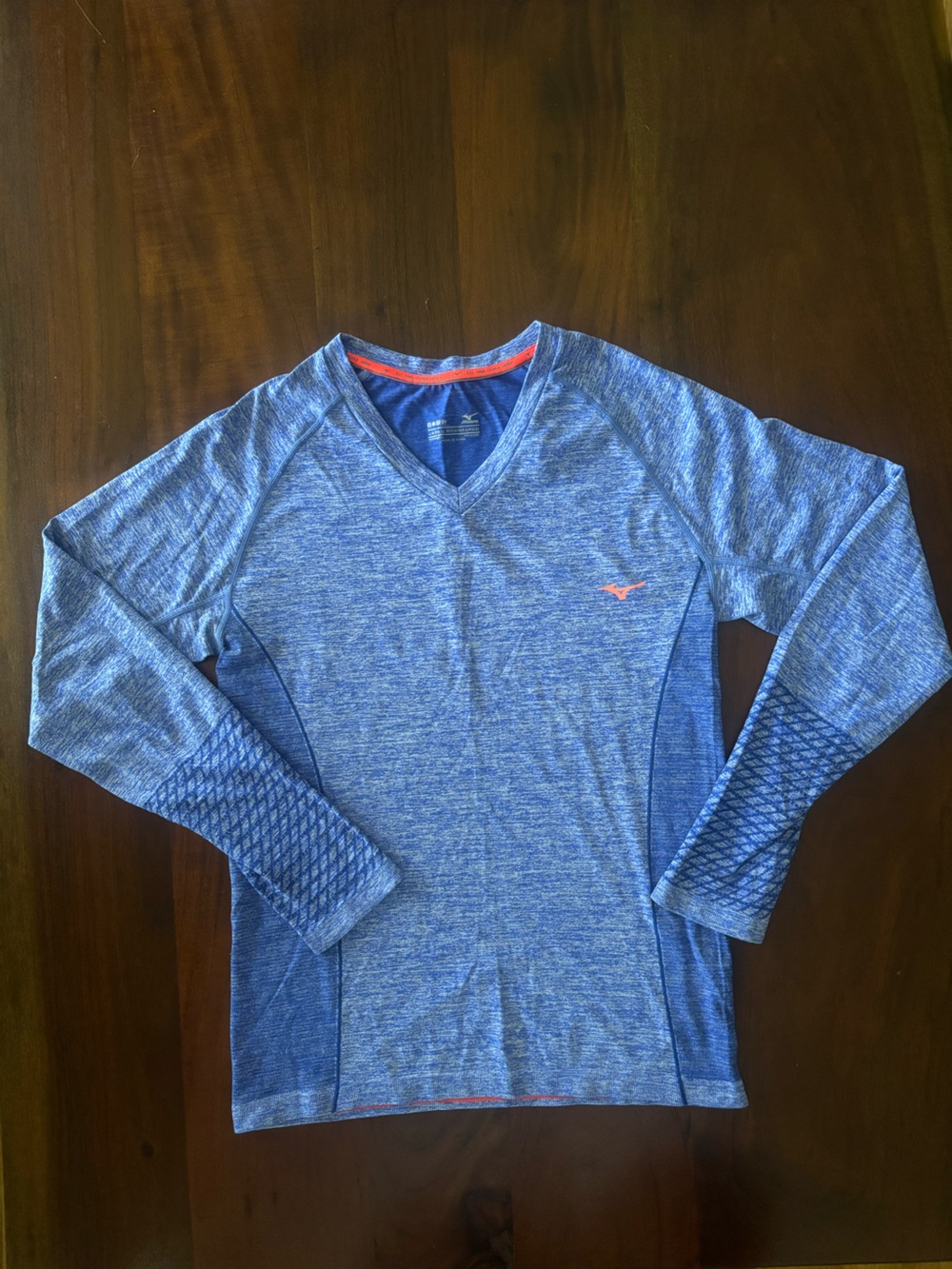 Women’s Mizuno Blue Heather Athletic Long Sleeve Top with Coral Logo size Medium